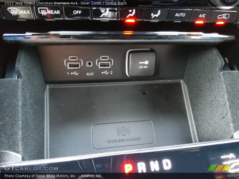 Silver Zynith / Global Black 2022 Jeep Grand Cherokee Overland 4x4