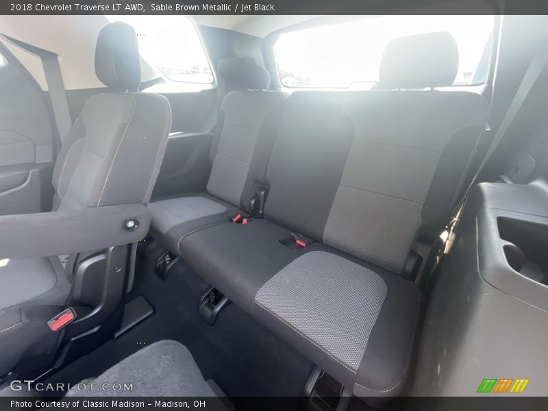 Sable Brown Metallic / Jet Black 2018 Chevrolet Traverse LT AWD