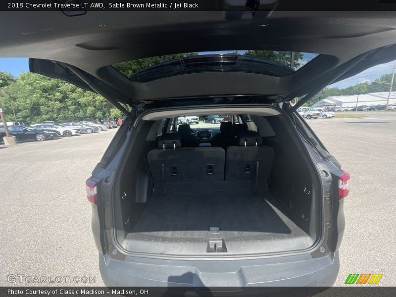 Sable Brown Metallic / Jet Black 2018 Chevrolet Traverse LT AWD