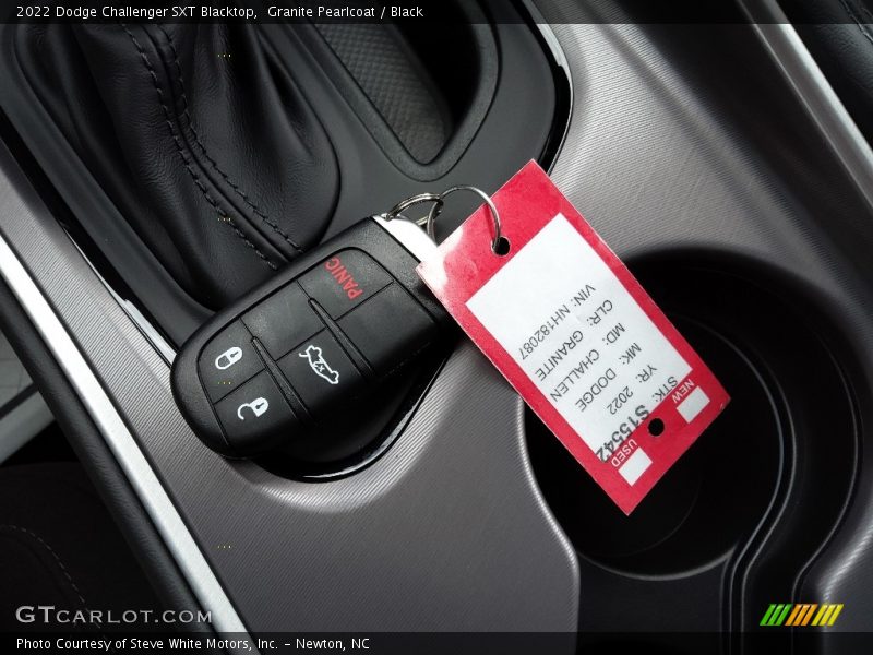 Granite Pearlcoat / Black 2022 Dodge Challenger SXT Blacktop