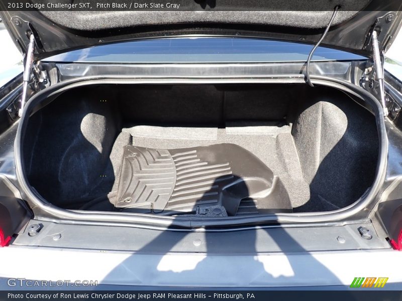 Pitch Black / Dark Slate Gray 2013 Dodge Challenger SXT