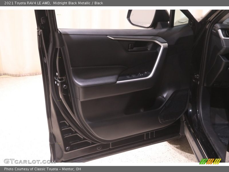 Midnight Black Metallic / Black 2021 Toyota RAV4 LE AWD