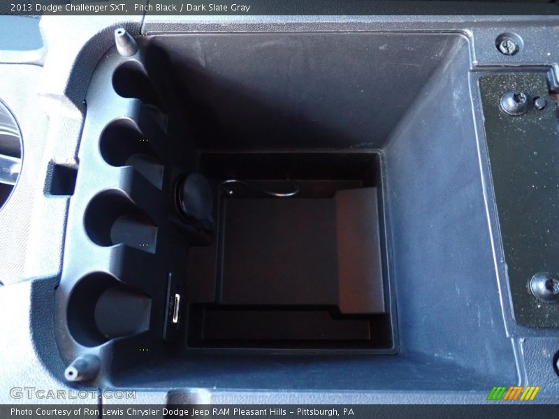 Pitch Black / Dark Slate Gray 2013 Dodge Challenger SXT