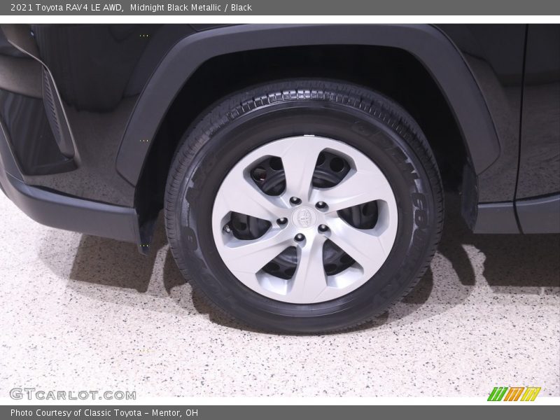 Midnight Black Metallic / Black 2021 Toyota RAV4 LE AWD