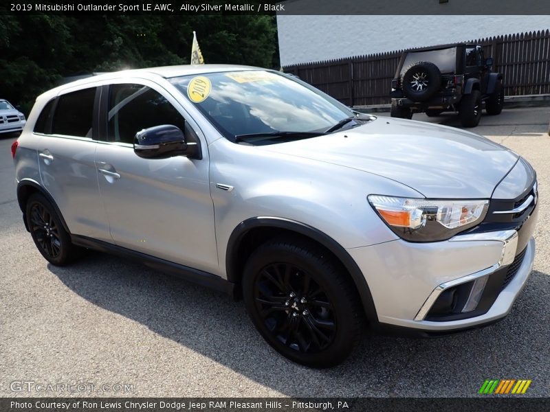 Front 3/4 View of 2019 Outlander Sport LE AWC