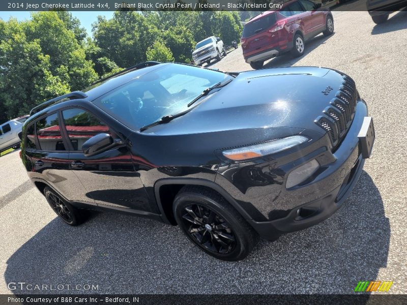 Brilliant Black Crystal Pearl / Iceland - Black/Iceland Gray 2014 Jeep Cherokee Latitude 4x4