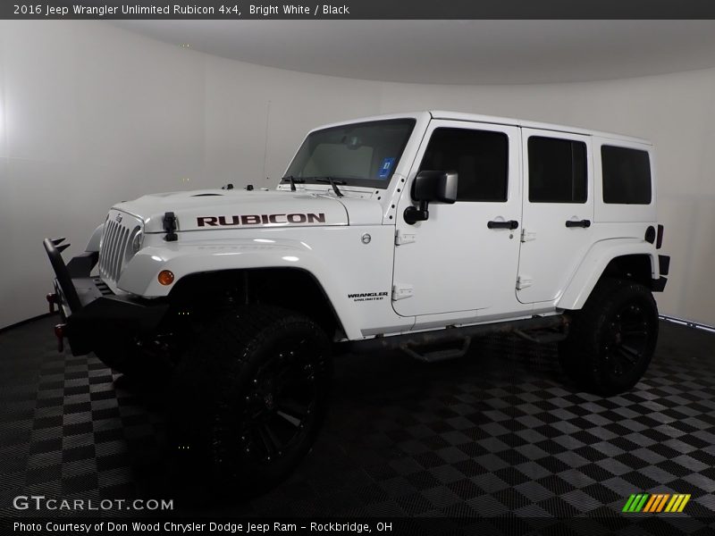 Bright White / Black 2016 Jeep Wrangler Unlimited Rubicon 4x4