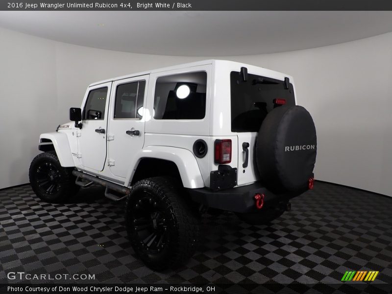 Bright White / Black 2016 Jeep Wrangler Unlimited Rubicon 4x4