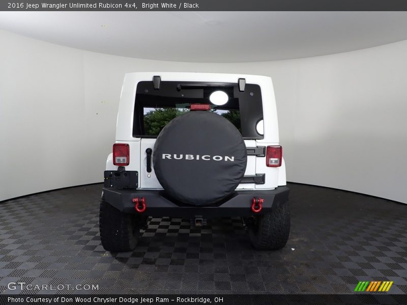 Bright White / Black 2016 Jeep Wrangler Unlimited Rubicon 4x4