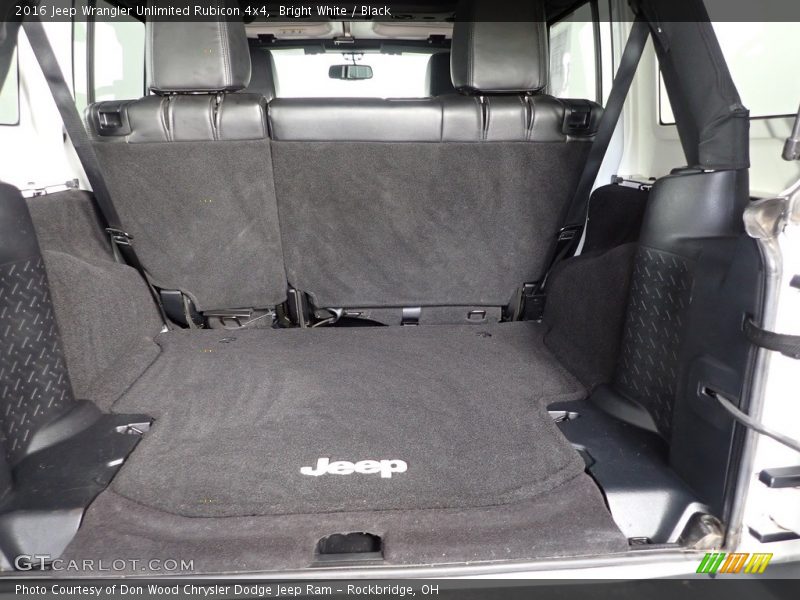 Bright White / Black 2016 Jeep Wrangler Unlimited Rubicon 4x4