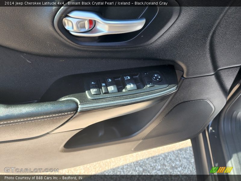 Brilliant Black Crystal Pearl / Iceland - Black/Iceland Gray 2014 Jeep Cherokee Latitude 4x4