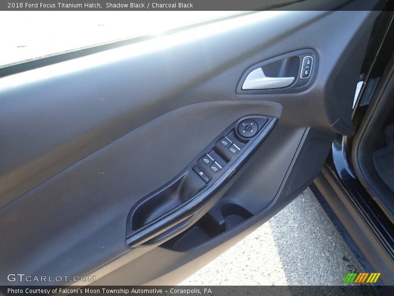 Shadow Black / Charcoal Black 2018 Ford Focus Titanium Hatch