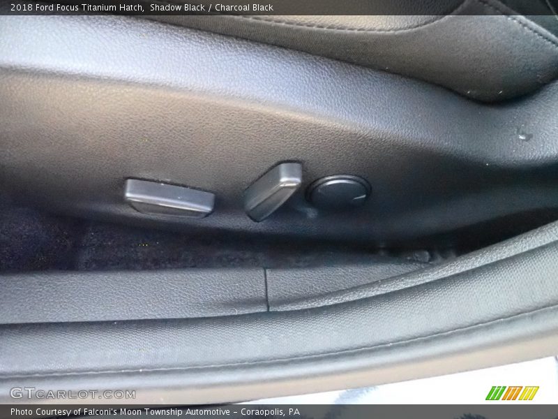 Shadow Black / Charcoal Black 2018 Ford Focus Titanium Hatch