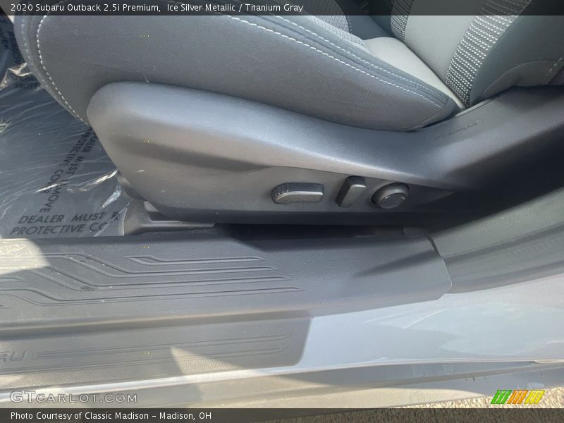 Ice Silver Metallic / Titanium Gray 2020 Subaru Outback 2.5i Premium