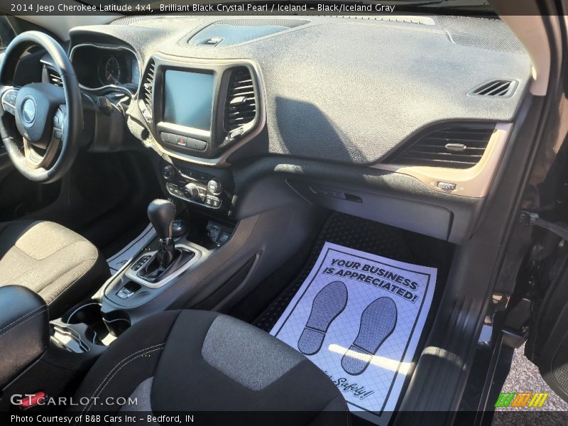 Brilliant Black Crystal Pearl / Iceland - Black/Iceland Gray 2014 Jeep Cherokee Latitude 4x4