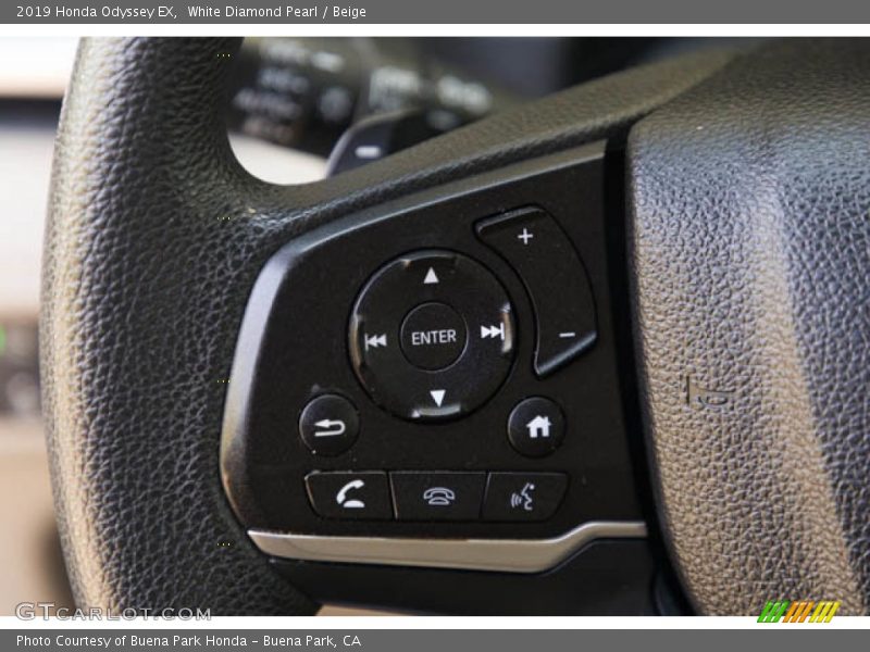 White Diamond Pearl / Beige 2019 Honda Odyssey EX
