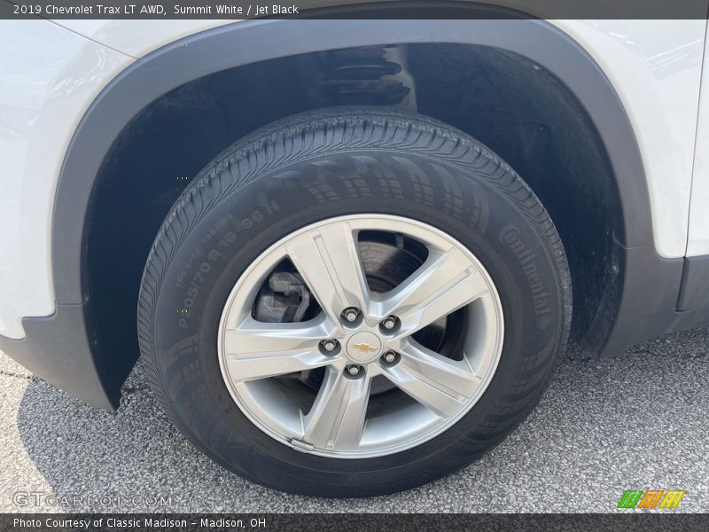 Summit White / Jet Black 2019 Chevrolet Trax LT AWD