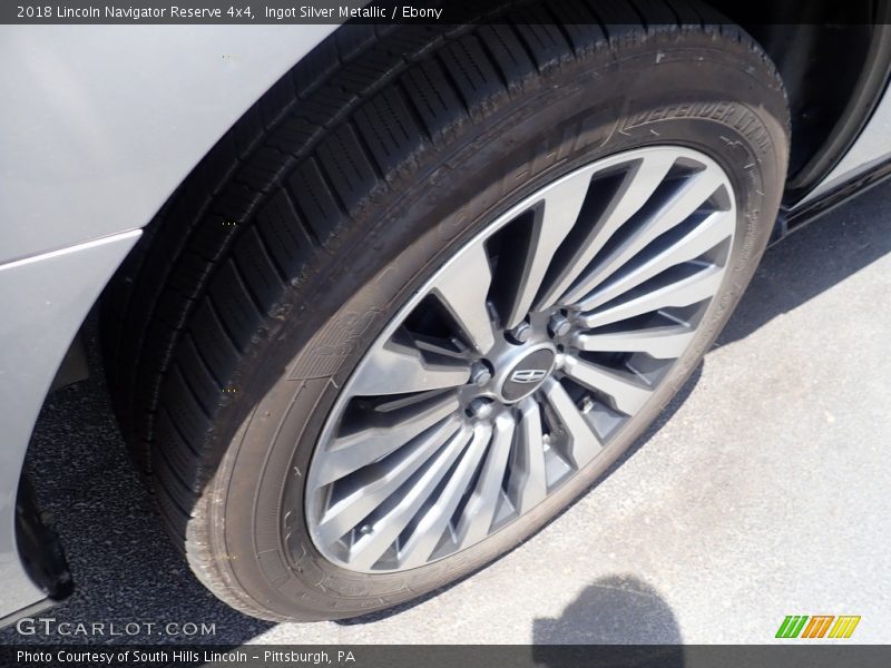 Ingot Silver Metallic / Ebony 2018 Lincoln Navigator Reserve 4x4