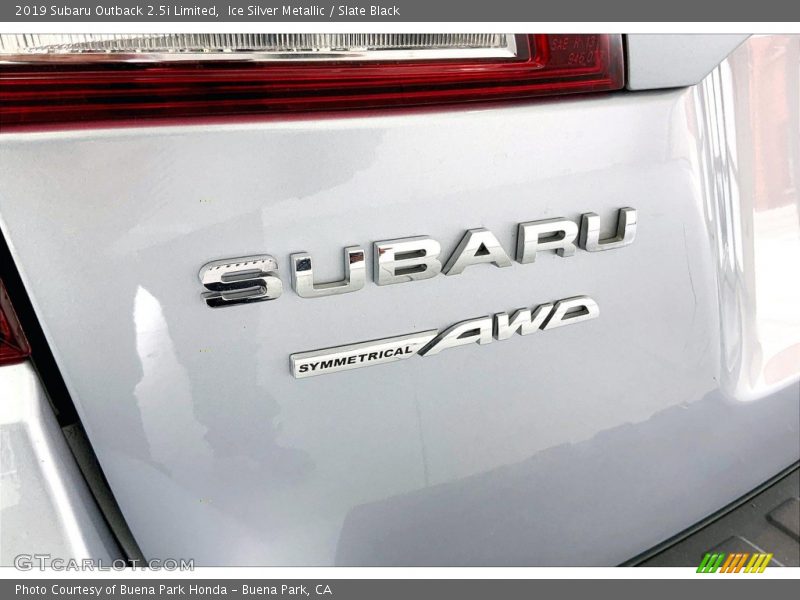 Ice Silver Metallic / Slate Black 2019 Subaru Outback 2.5i Limited