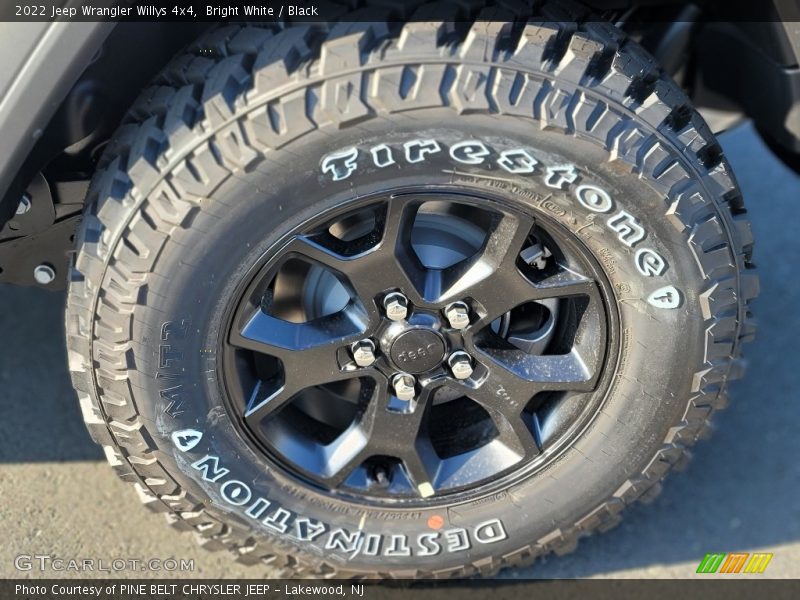 Bright White / Black 2022 Jeep Wrangler Willys 4x4