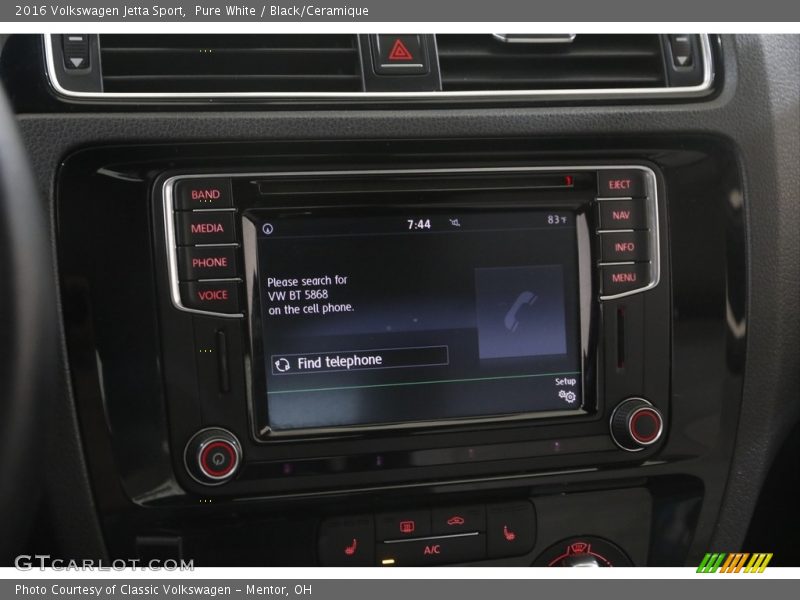 Controls of 2016 Jetta Sport
