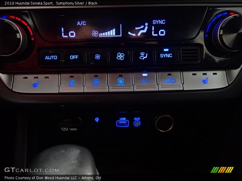 Symphony Silver / Black 2019 Hyundai Sonata Sport