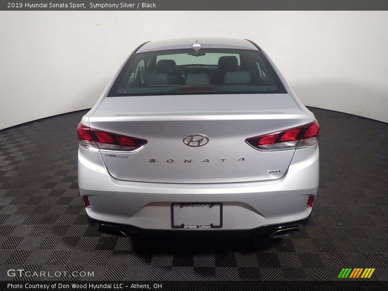 Symphony Silver / Black 2019 Hyundai Sonata Sport