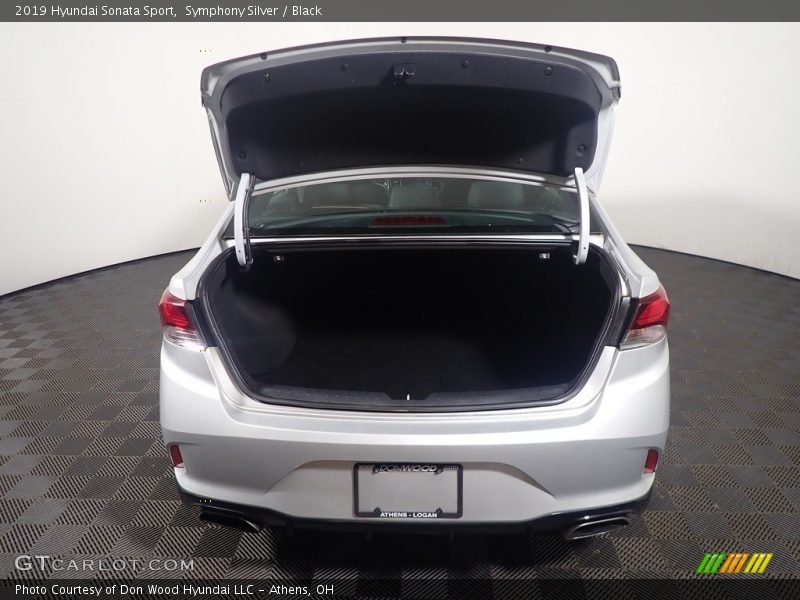 Symphony Silver / Black 2019 Hyundai Sonata Sport