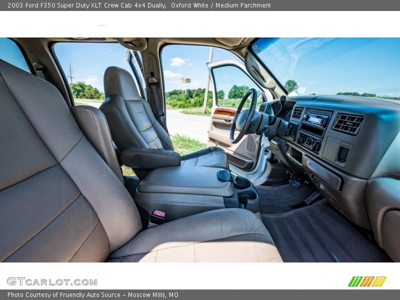 Oxford White / Medium Parchment 2003 Ford F350 Super Duty XLT Crew Cab 4x4 Dually