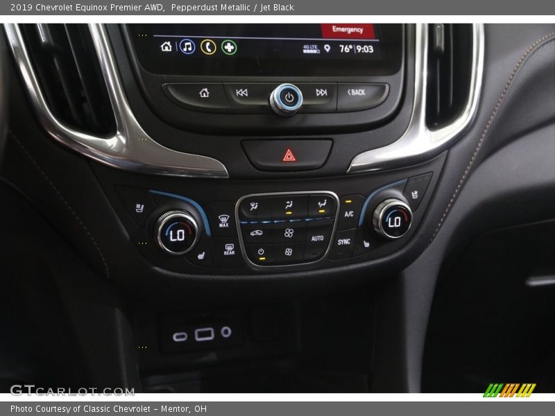 Pepperdust Metallic / Jet Black 2019 Chevrolet Equinox Premier AWD