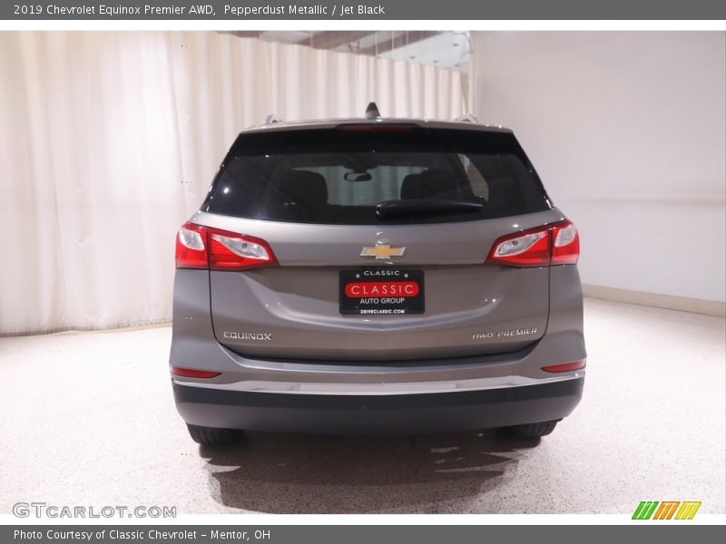 Pepperdust Metallic / Jet Black 2019 Chevrolet Equinox Premier AWD