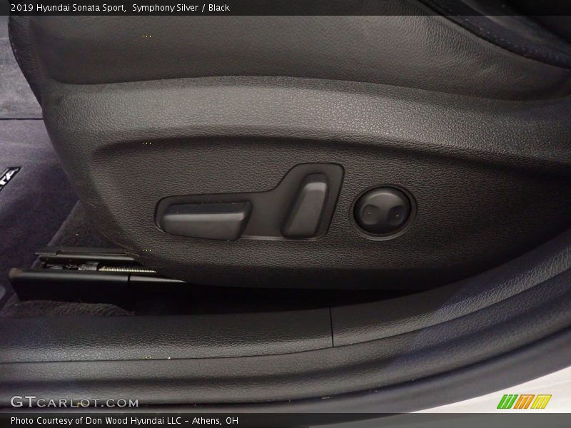 Symphony Silver / Black 2019 Hyundai Sonata Sport