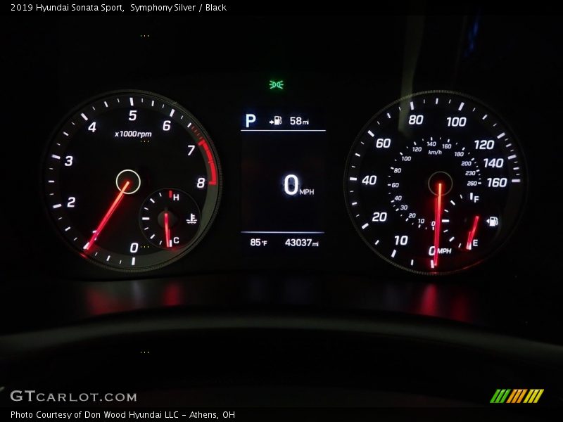 Symphony Silver / Black 2019 Hyundai Sonata Sport