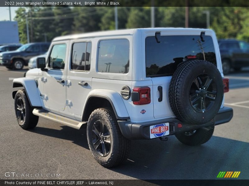 Bright White / Black 2022 Jeep Wrangler Unlimited Sahara 4x4