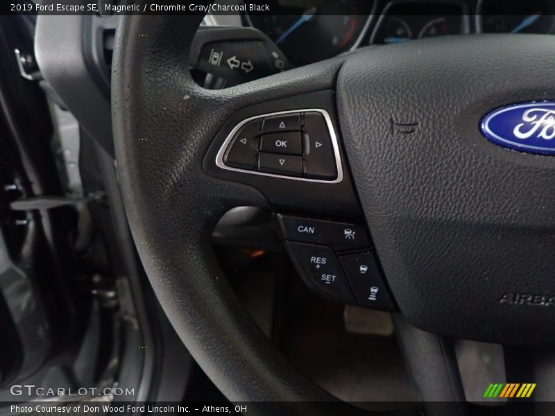 Magnetic / Chromite Gray/Charcoal Black 2019 Ford Escape SE