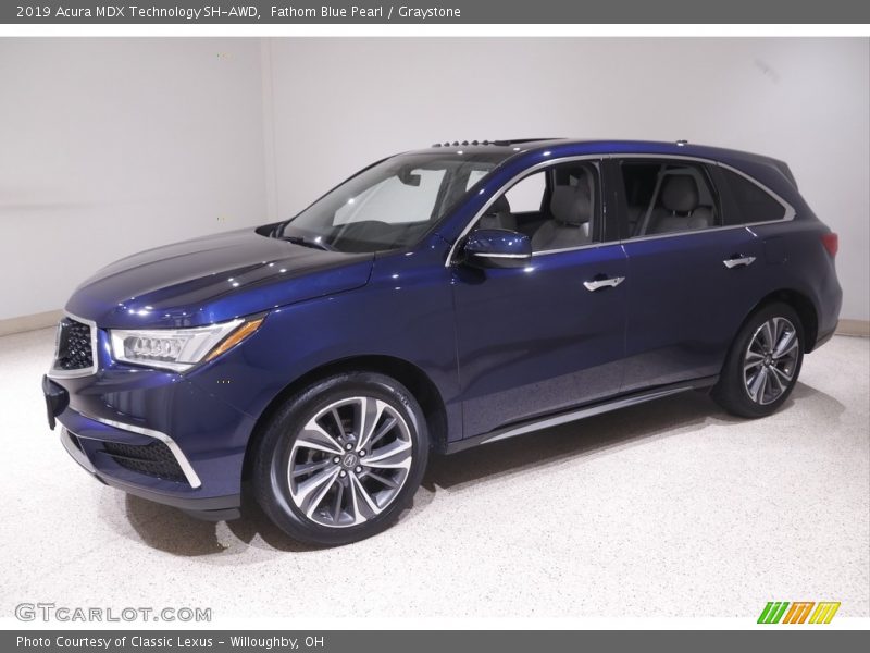 Front 3/4 View of 2019 MDX Technology SH-AWD