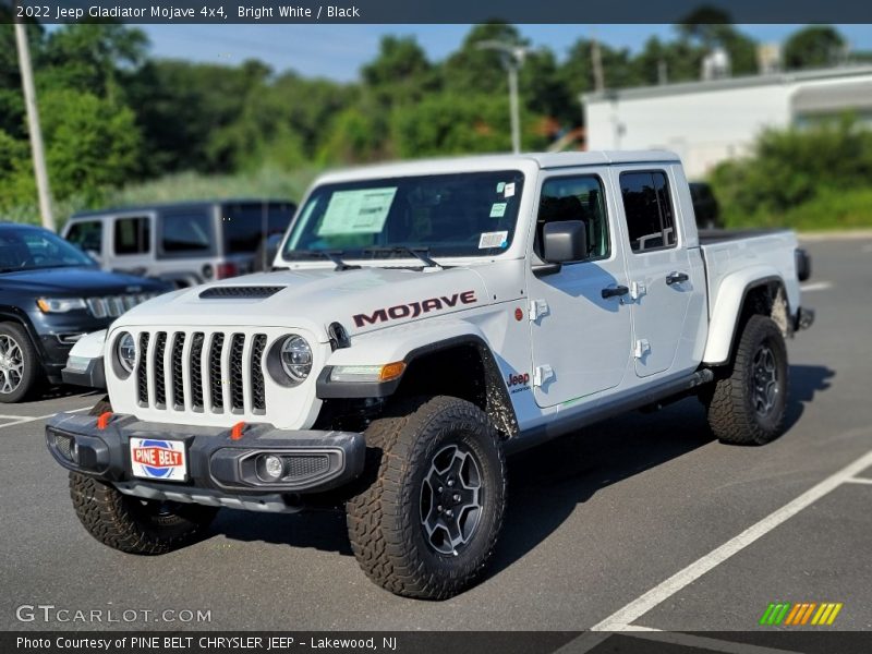 Bright White / Black 2022 Jeep Gladiator Mojave 4x4