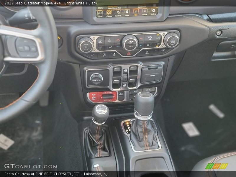 Bright White / Black 2022 Jeep Gladiator Mojave 4x4