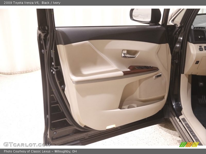 Black / Ivory 2009 Toyota Venza V6