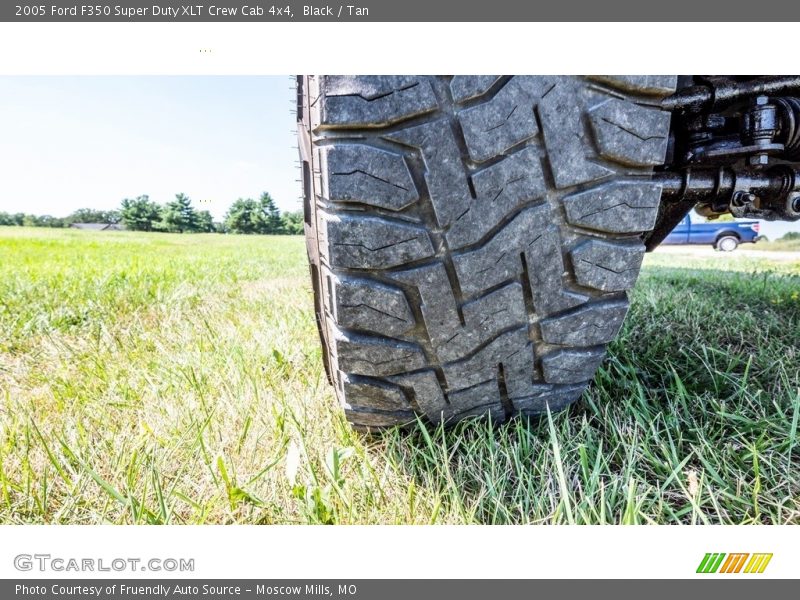 Black / Tan 2005 Ford F350 Super Duty XLT Crew Cab 4x4