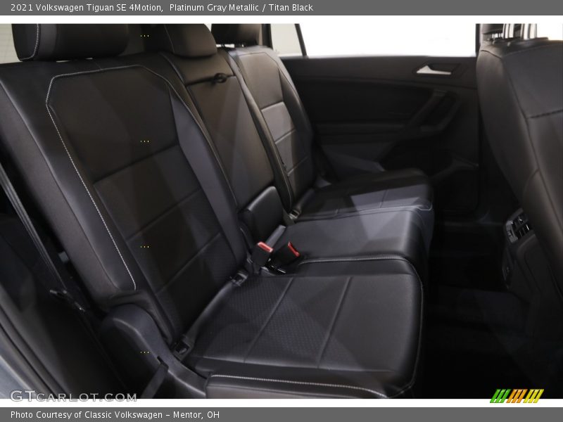 Platinum Gray Metallic / Titan Black 2021 Volkswagen Tiguan SE 4Motion