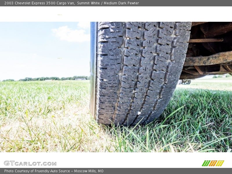 Summit White / Medium Dark Pewter 2003 Chevrolet Express 3500 Cargo Van