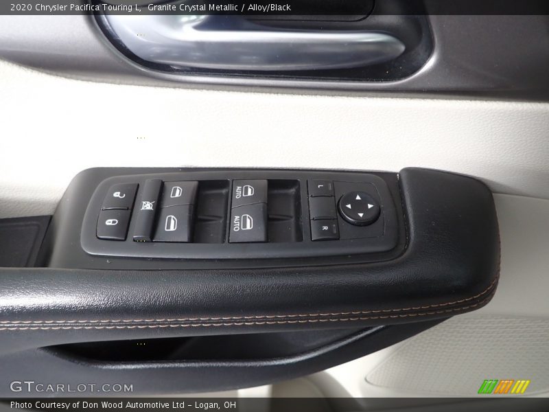 Granite Crystal Metallic / Alloy/Black 2020 Chrysler Pacifica Touring L