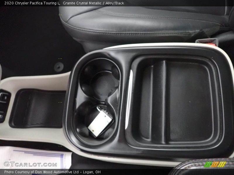 Granite Crystal Metallic / Alloy/Black 2020 Chrysler Pacifica Touring L