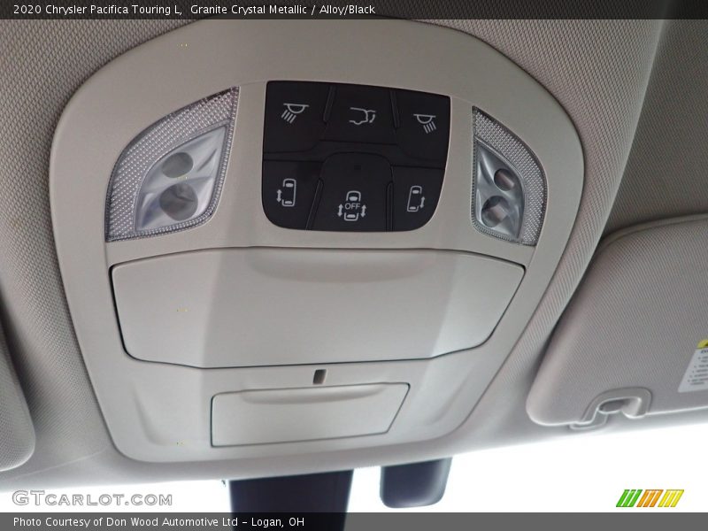 Granite Crystal Metallic / Alloy/Black 2020 Chrysler Pacifica Touring L