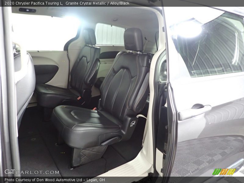 Granite Crystal Metallic / Alloy/Black 2020 Chrysler Pacifica Touring L