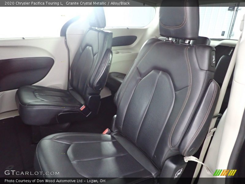 Granite Crystal Metallic / Alloy/Black 2020 Chrysler Pacifica Touring L
