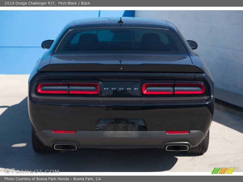 Pitch Black / Black 2019 Dodge Challenger R/T