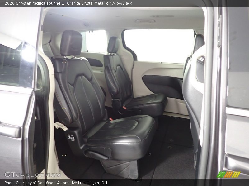 Granite Crystal Metallic / Alloy/Black 2020 Chrysler Pacifica Touring L