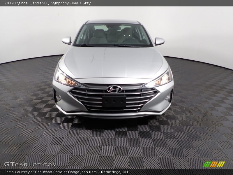 Symphony Silver / Gray 2019 Hyundai Elantra SEL
